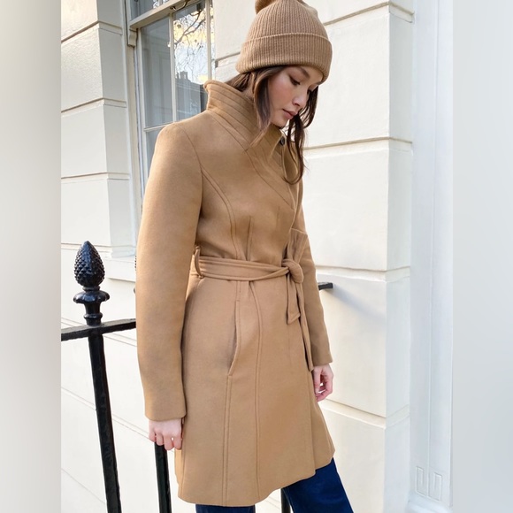 Babaton The Connor Coat - Picture 2 of 12